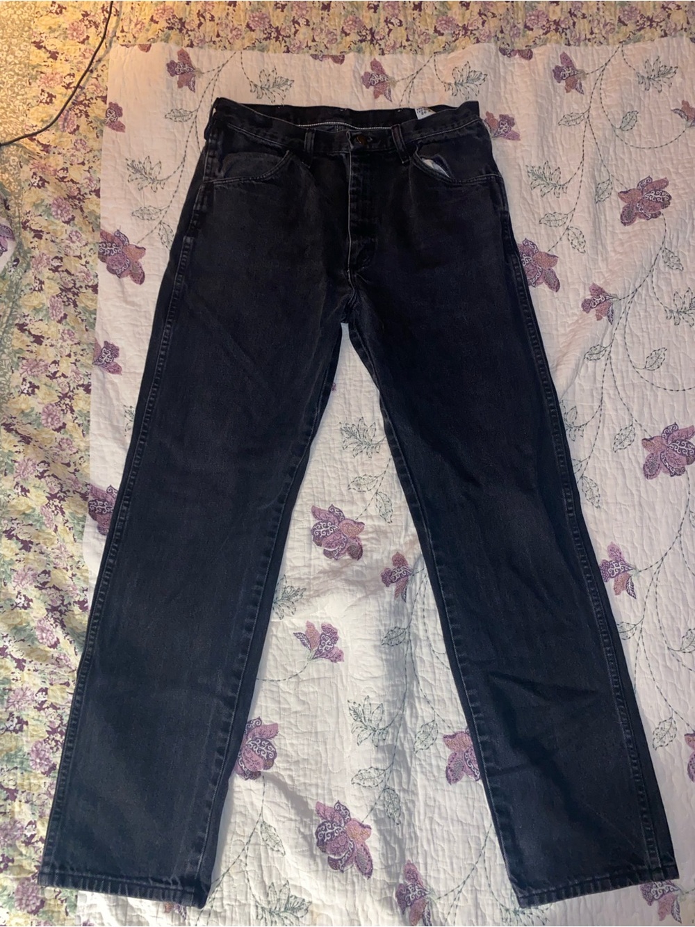 Men's Black Rustler Straight Leg Jean